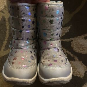 Silver With Rainbow Iridescent Polka Dot Winter Boots Size 11
